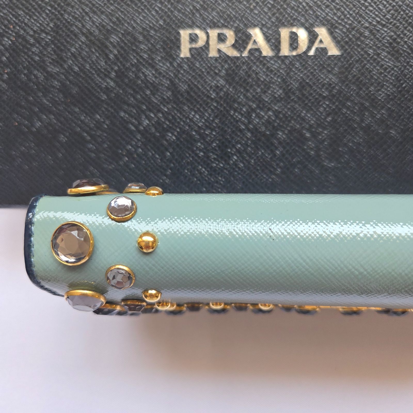 PRADA プラダ サフィアーノ ビジュー スタッズ フラップ 長財布 ライト