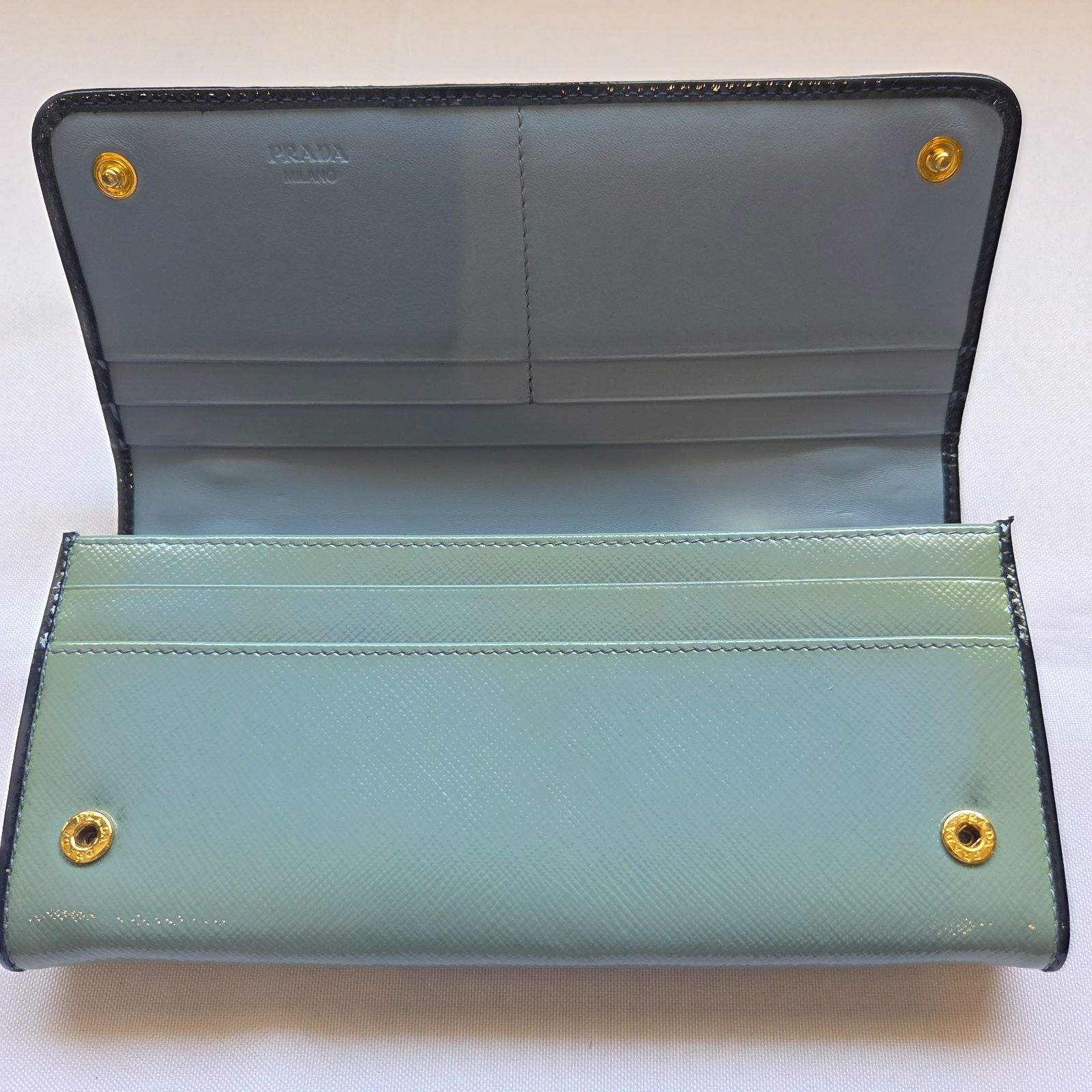 PRADA プラダ サフィアーノ ビジュー スタッズ フラップ 長財布 ライト