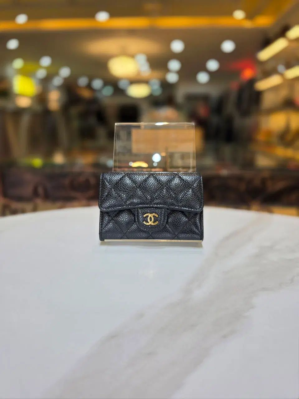 シャネル Classic フラップ カード ホルダー ブラック ゴールド CHANEL AP0214