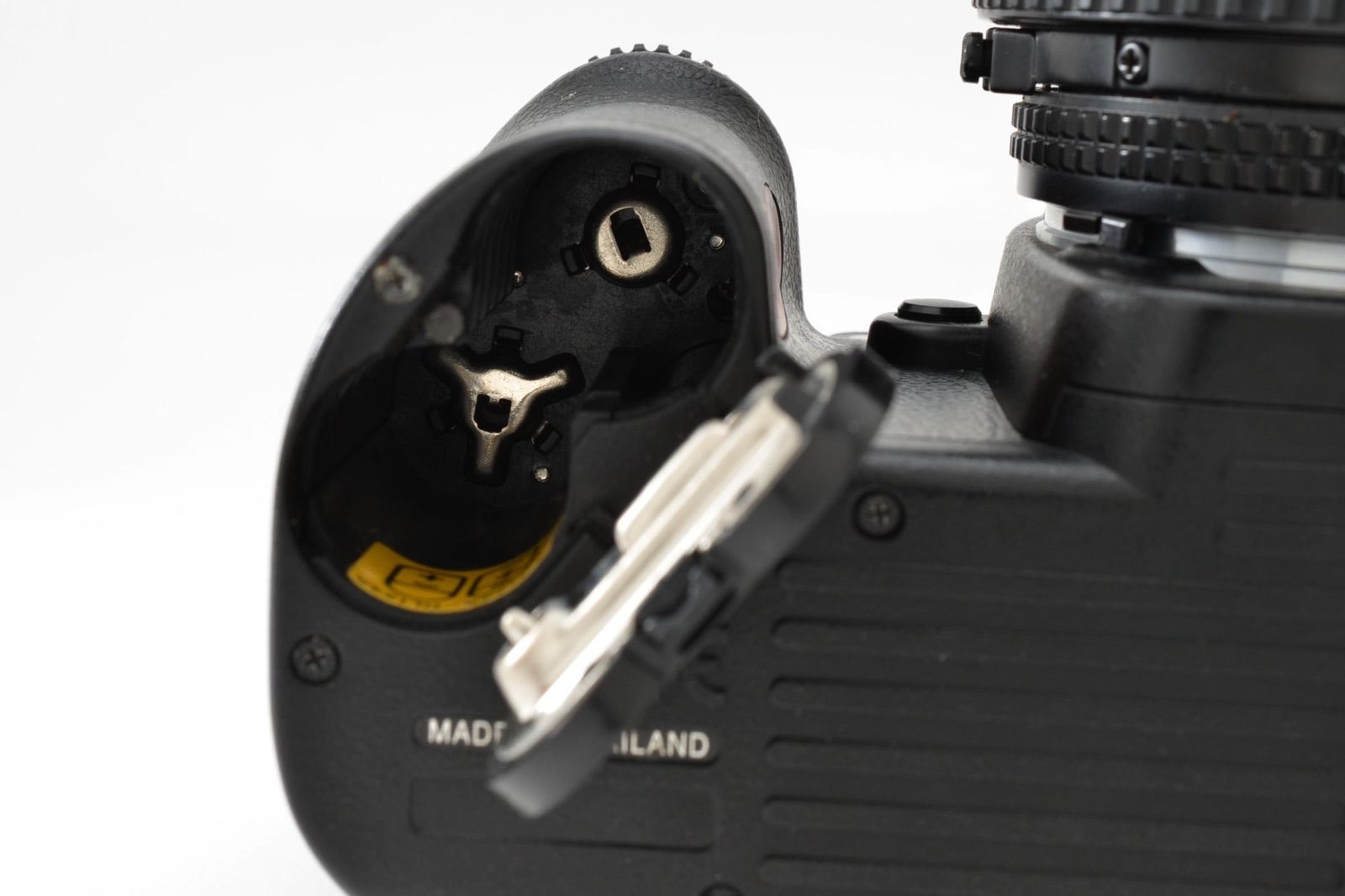 ニコン Nikon F80 フィルム一眼レフカメラ - メルカリ