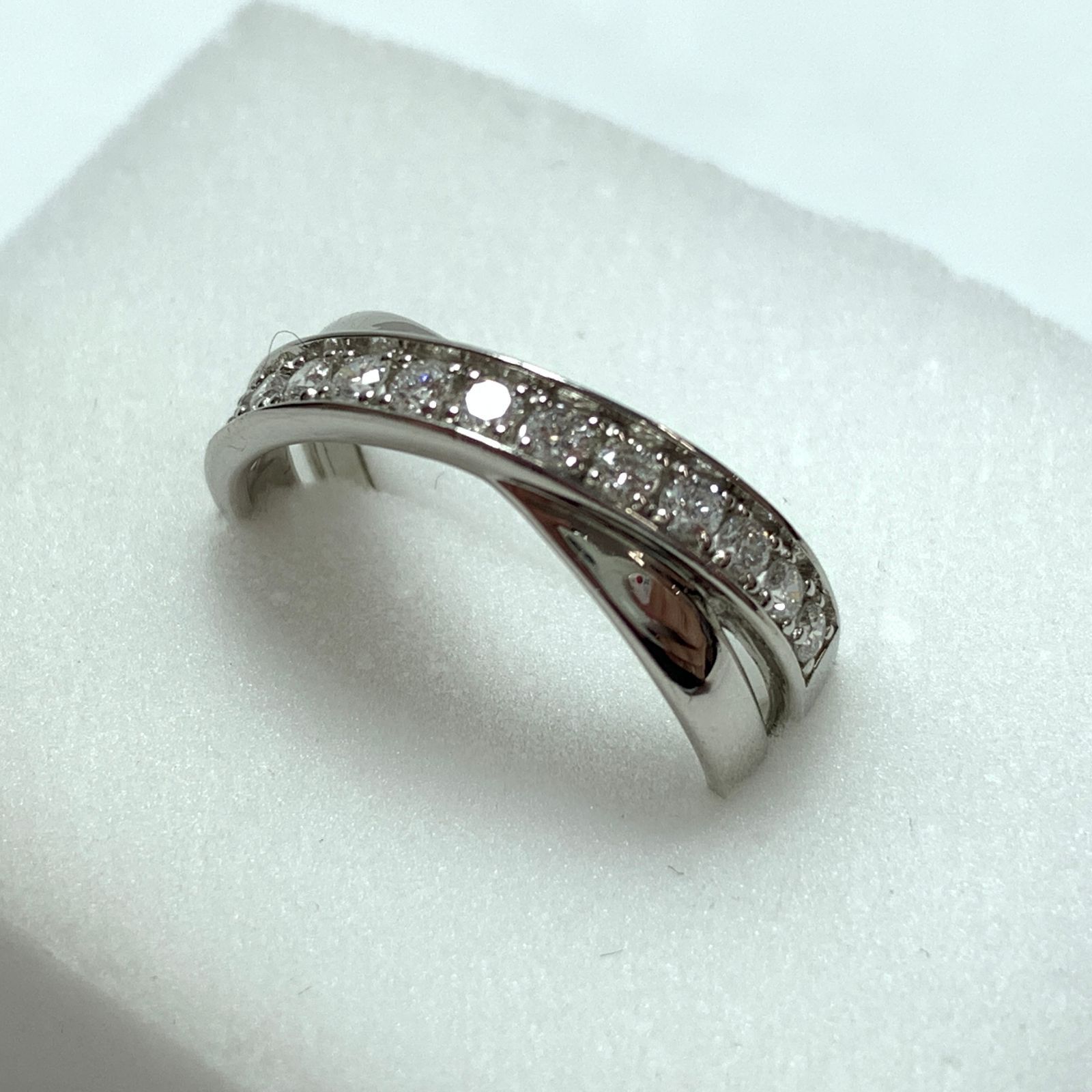 f001 A1 Pt900 プラチナ ダイヤモンド リング 約4.19g 0.352ct 12号 指輪 クロス ウェーブ レディース ジュエリー 39,000円