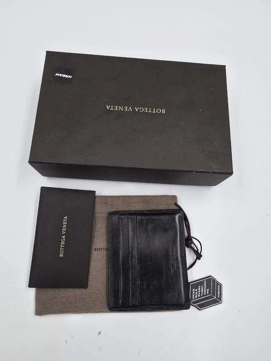 (正規品)BOTTEGA VENETA ボッテガ・ヴェネタ イントレチャート カードウォレット ブラック (ユニセックス)