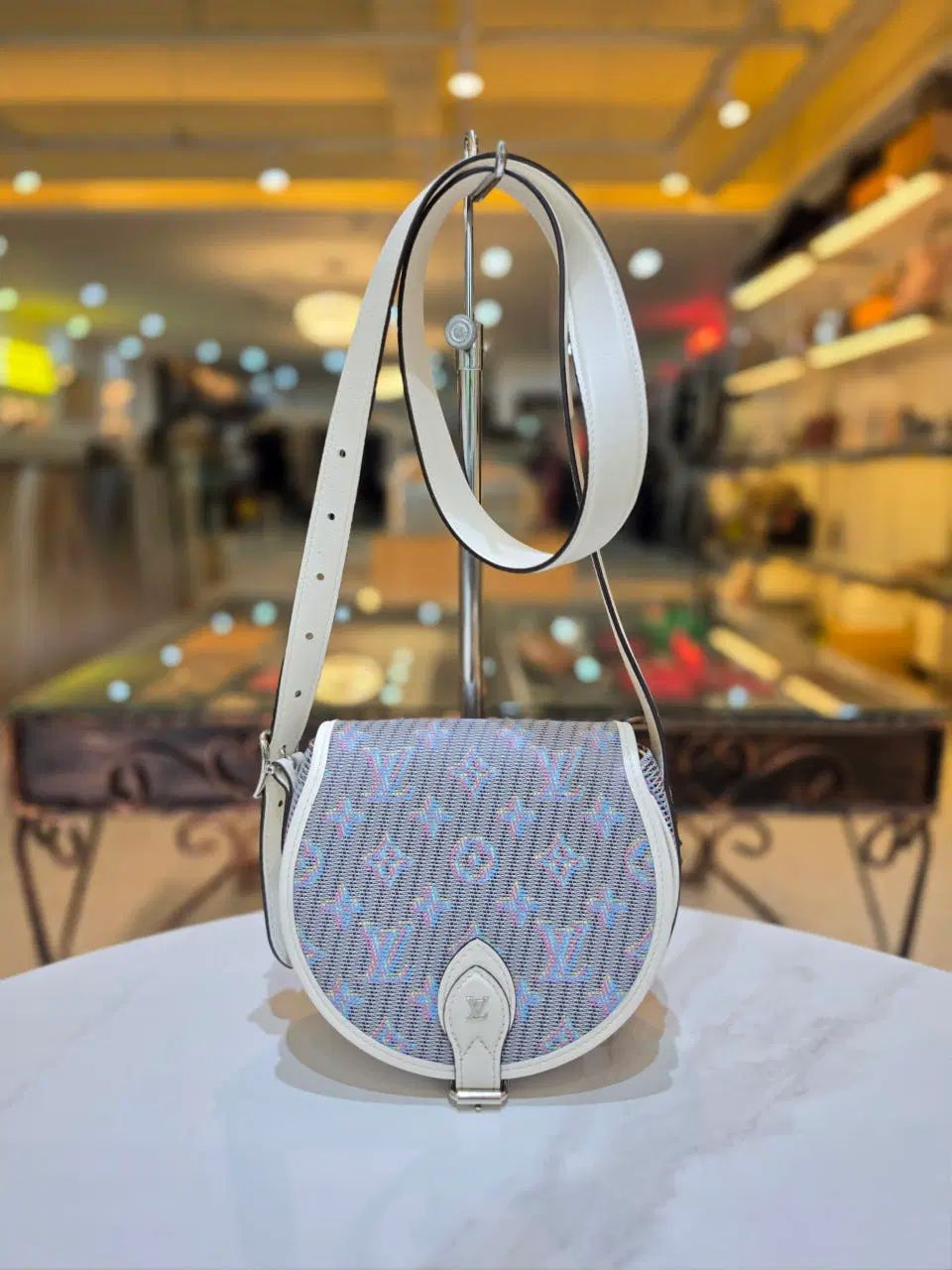 ルイヴィトン モノグラム LV ポップ タンブリン ブルー クロスバック M55459