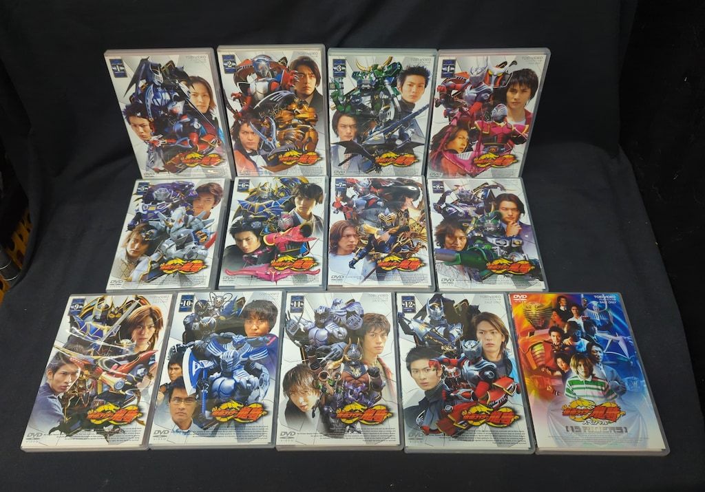 特撮DVD 仮面ライダー龍騎 全12巻+スペシャル[13 RIDERS]セット 9,117円