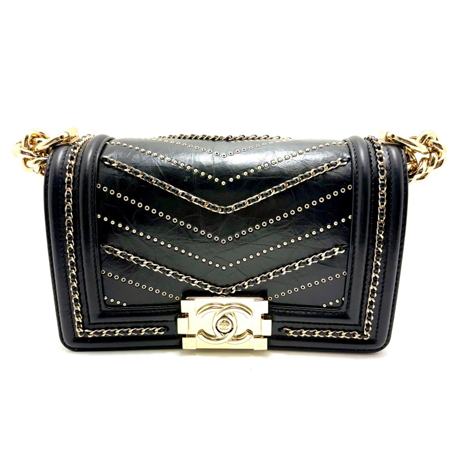 CHANEL シャネル ボーイシャネル20 スタッズVステッチ チェーンショルダー ブラック/GP ショルダーバッグ レザー ブラック/ゴルード金具 レディース【中古】471