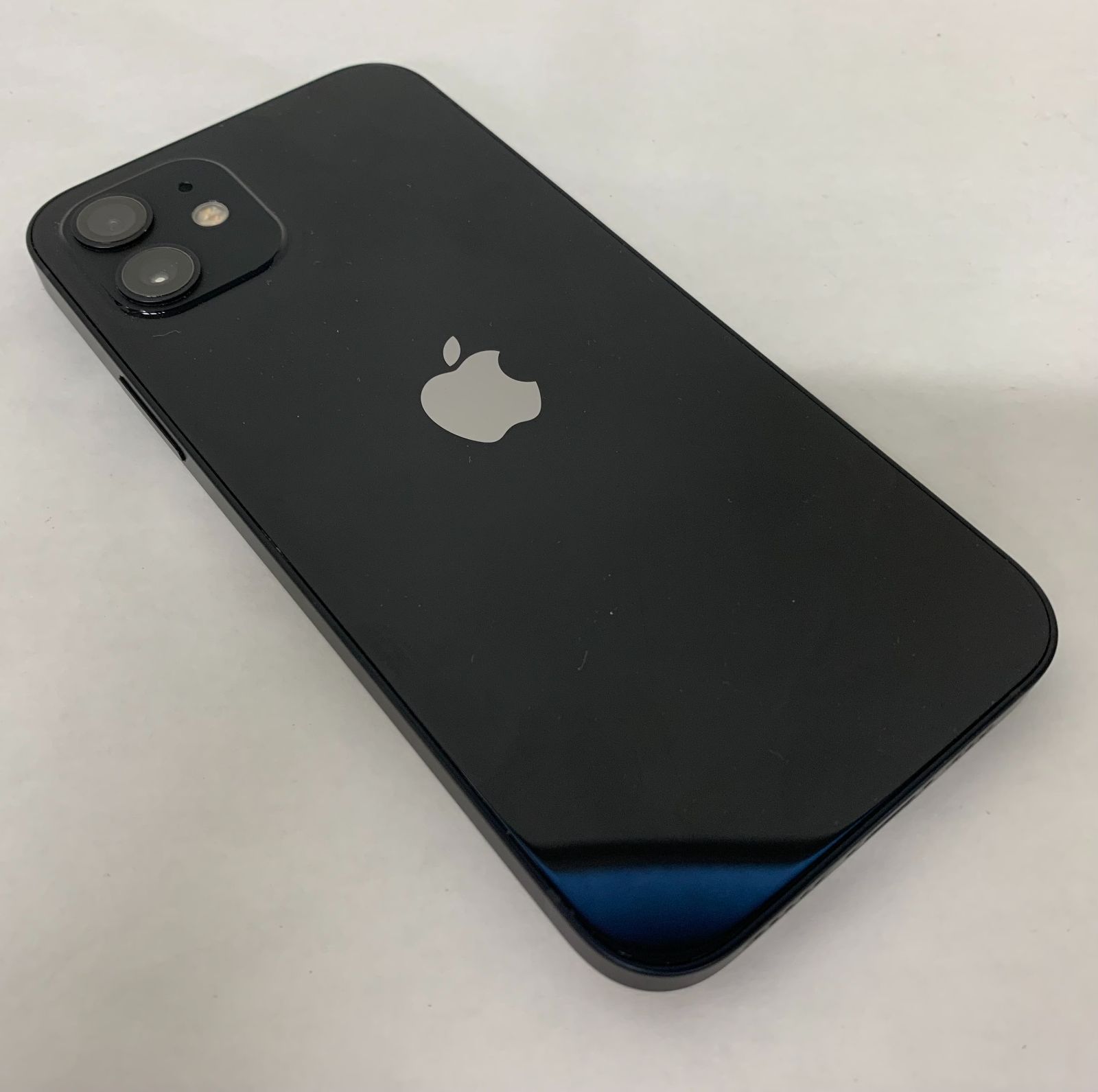 iPhone12 64GB ブラック 美品 SIMフリー Apple - メルカリ