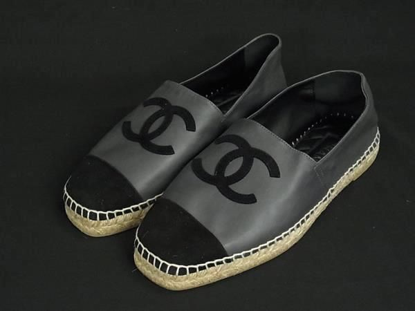 ■極美品■ CHANEL シャネル ココマーク レザー フラットシューズ スリッポン 靴 シューズ メンズ グレー系×ブラック系 HE1190