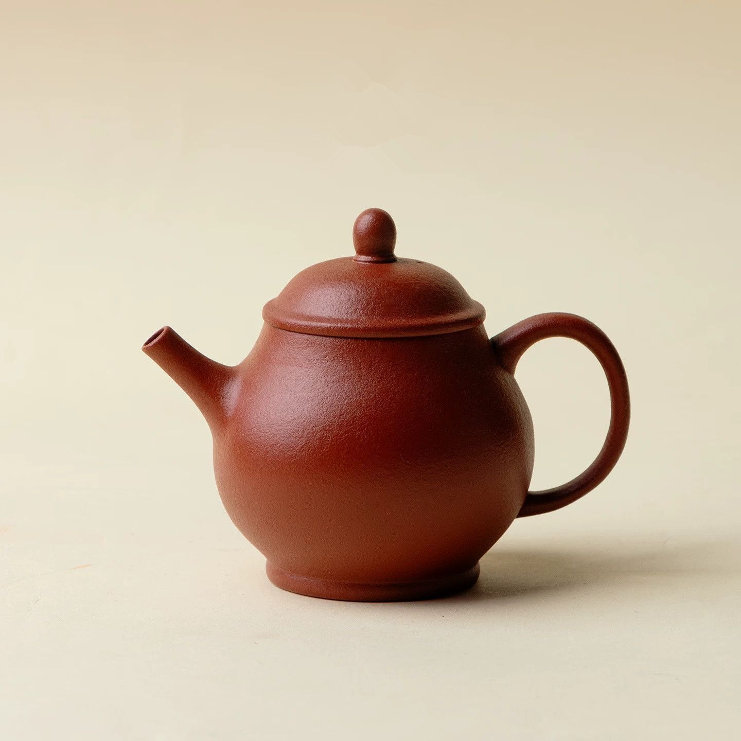 宜興 紫砂茶壺 朱泥（箱付き） - メルカリ