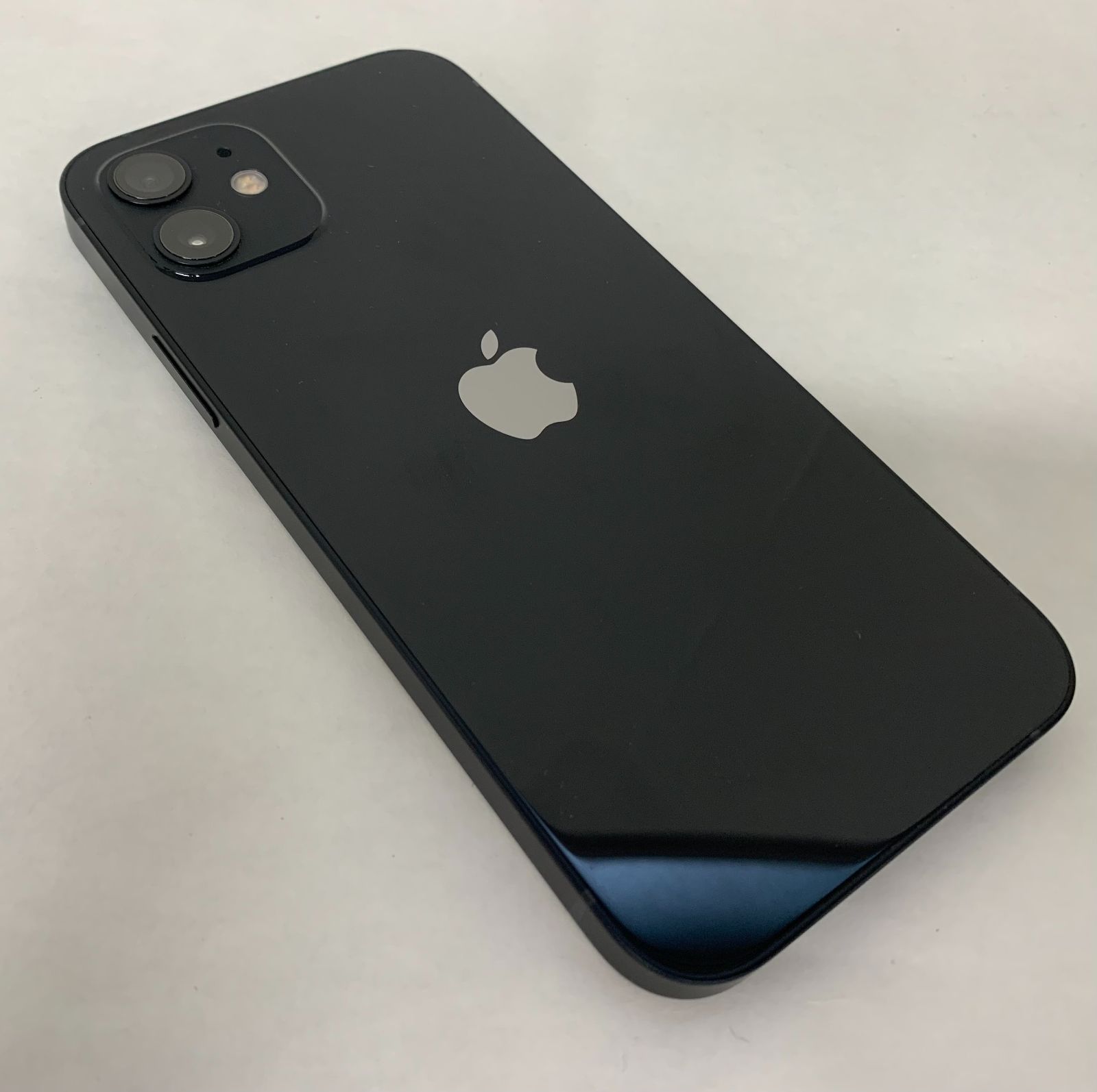 美品】iPhone12 64GB ブラック SIMフリー バッテリー86% - メルカリ