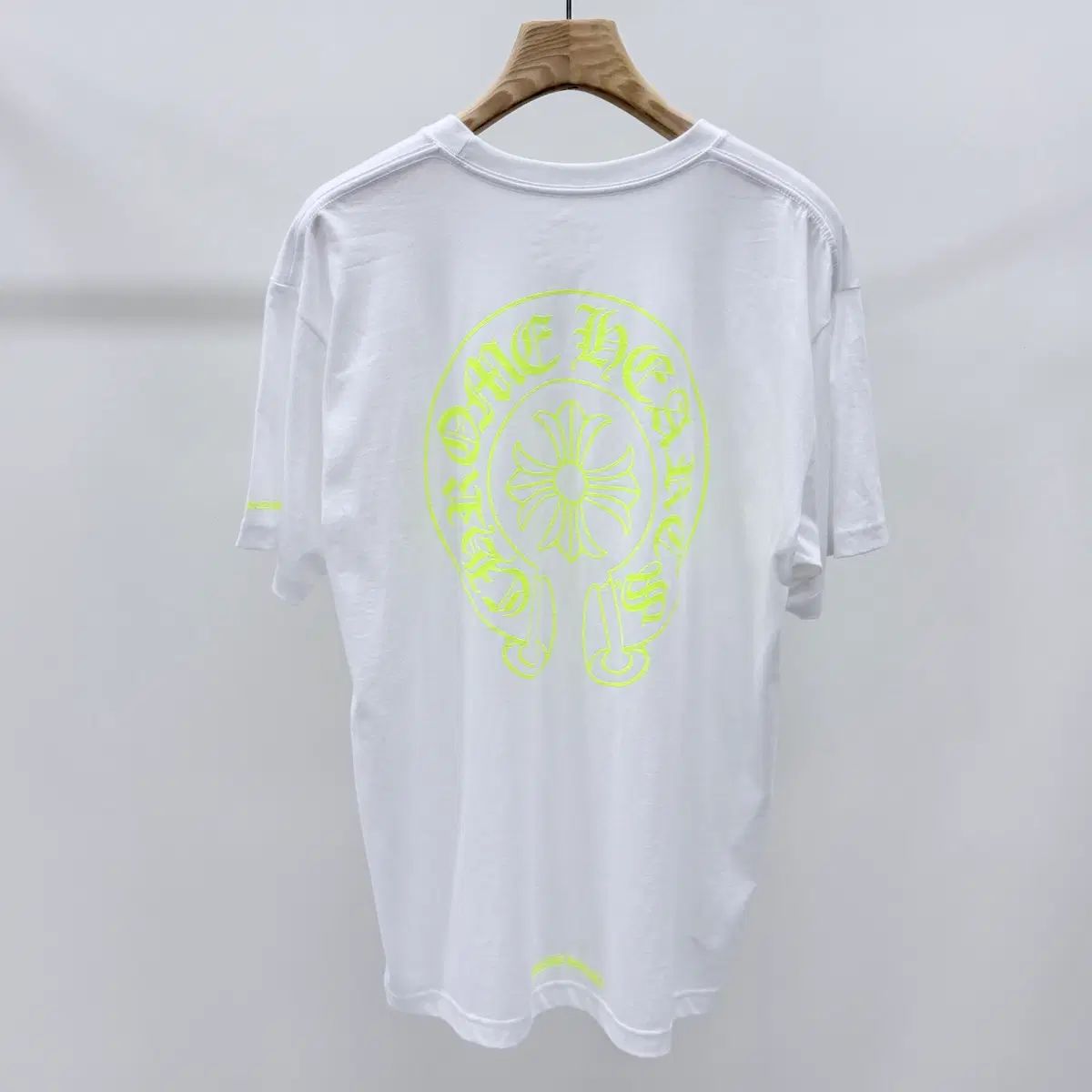 S級/XL CHROME HEARTS クロムハーツ ホースシュー 蛍光 ロゴ 半袖 Tシャツ 白