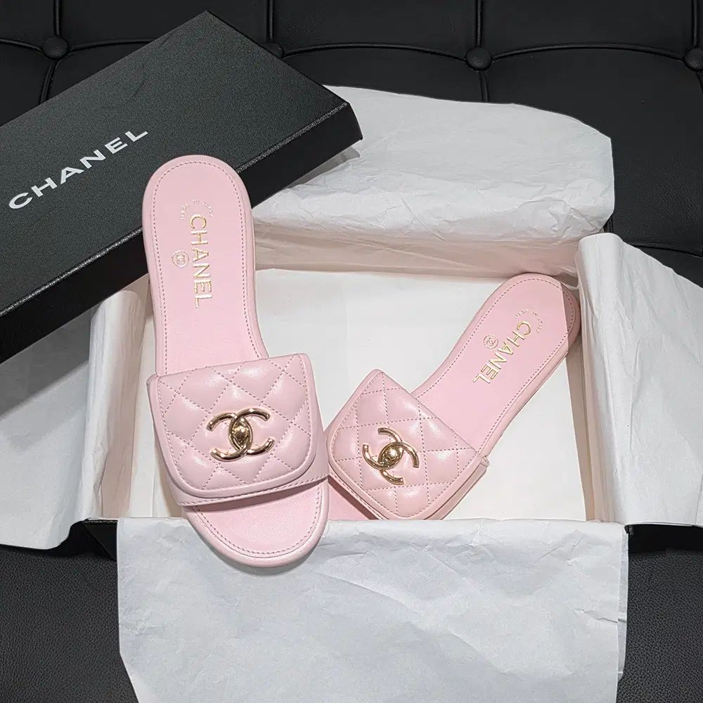 セール/SALE レディース/CHANEL サンダル/ターンロック ゴールド CC ロゴ ピンク フラット スリッパ 37