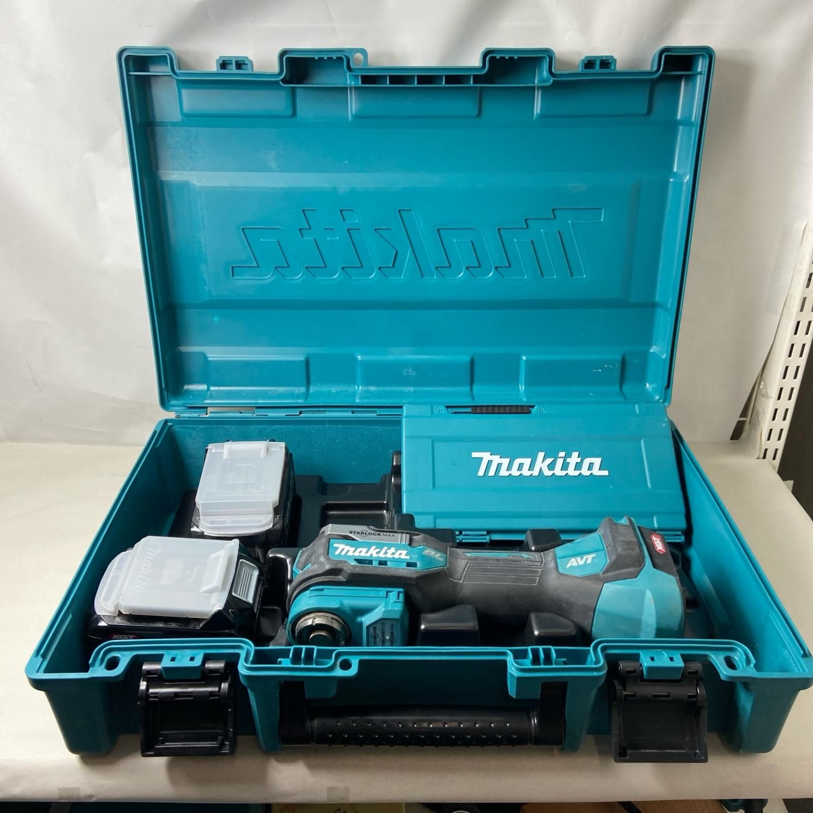 MAKITA マキタ 充電式マルチツール 40Vmax2.5Ah TM001GRDX ブルー 30,030円