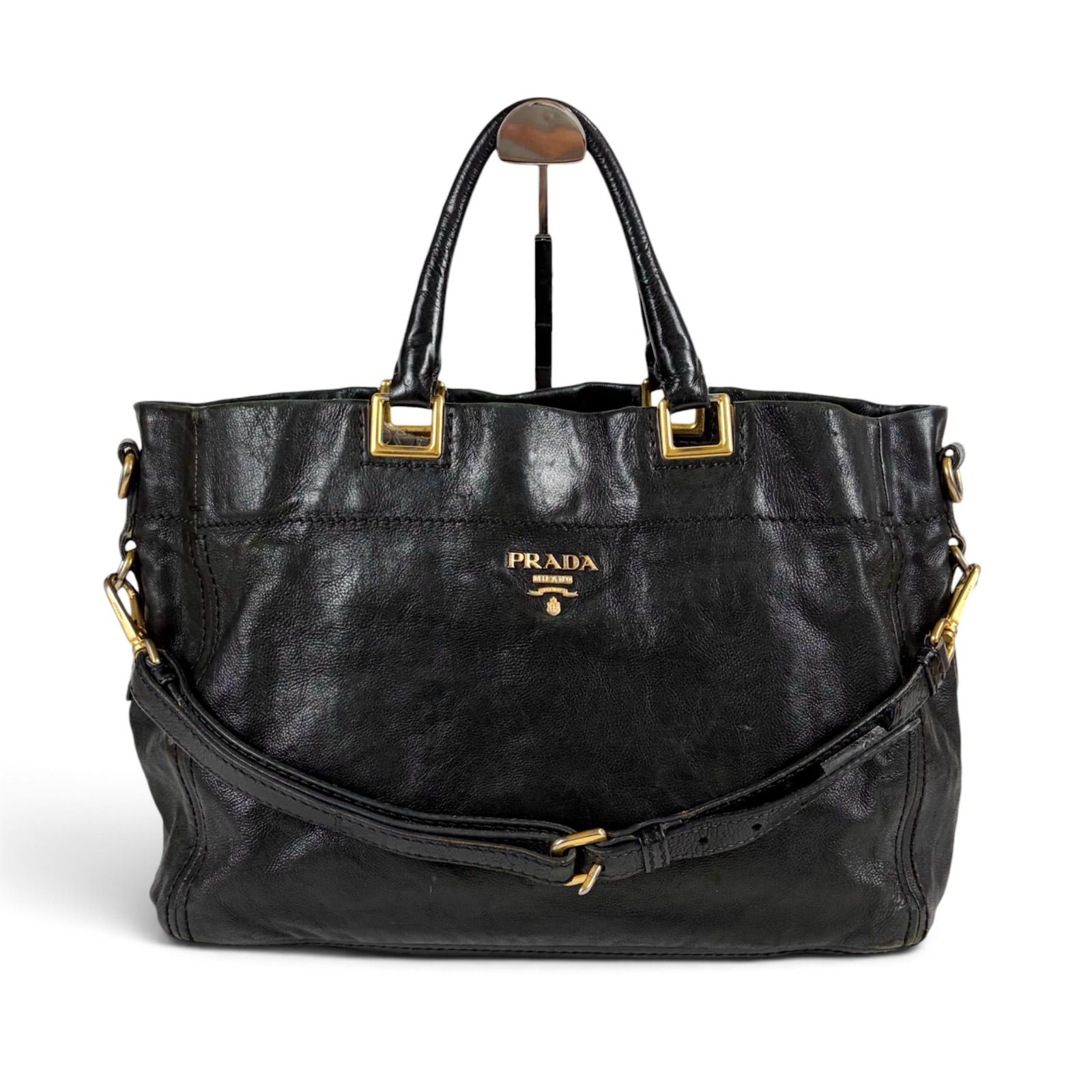 PRADA 2WAY Tote Bag Black プラダ トートバッグ　ショルダーバッグ　レザー　ブラック　黒　NERO ゴールド金具　BN2081