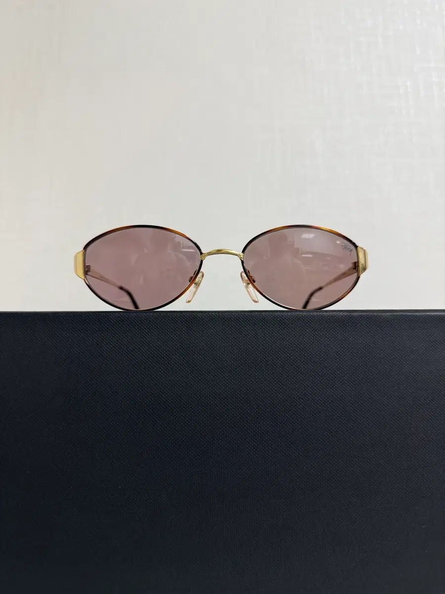 ヴィンテージ STUSSY ステューシー サングラス 268 GOLD 52 18 140