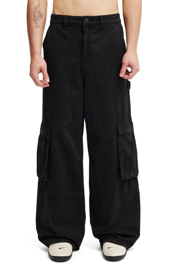 コットンオン メンズ ボトムス カジュアルパンツ カーゴパンツ Cotton Mensuper Baggy Cargo Pant Black ブラック