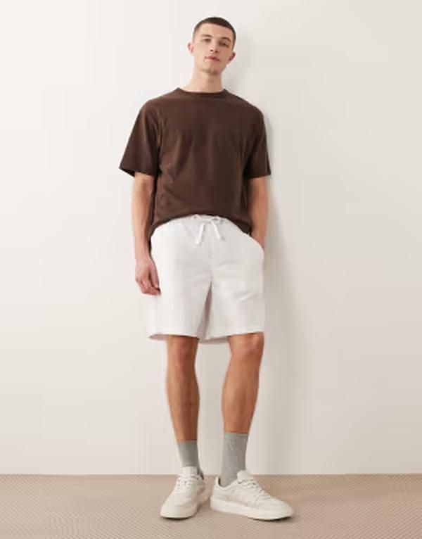 エイソス メンズ ボトムス ハーフパンツ・ショーツ ショートパンツ リネン ASOS DESIGN wide linen blend shorts in mid length WHITE ホワイト