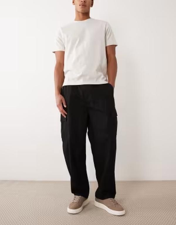 ジャック アンド ジョーンズ メンズ ボトムス カジュアルパンツ カーゴパンツ Jack Jones barrel fit cargo pants Black ブラック