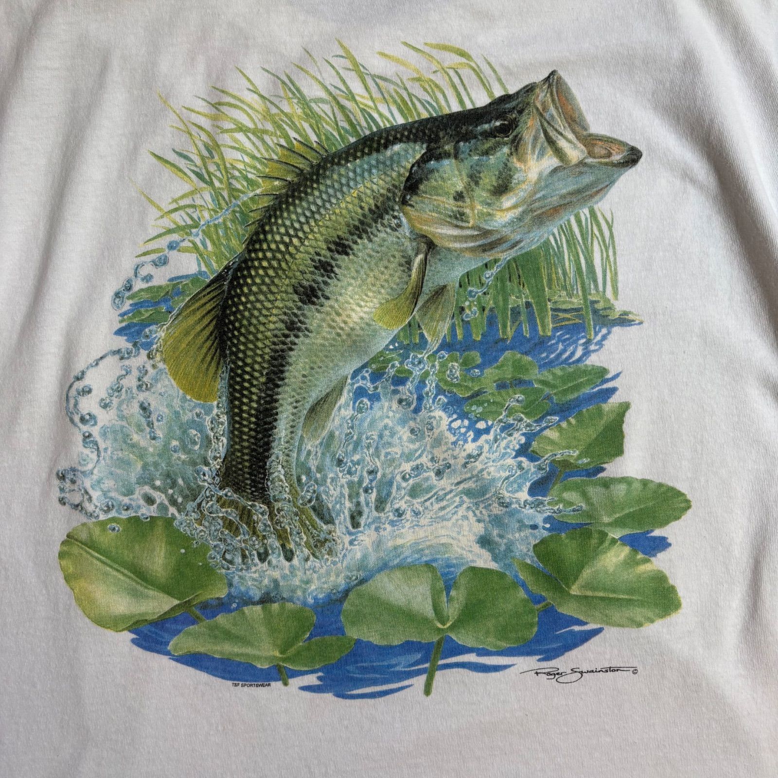 https://assets.mercari-shops-static.com/-/large/plain/2JVHFfiocAHBJaMvdaY7qC.jpg@jpg