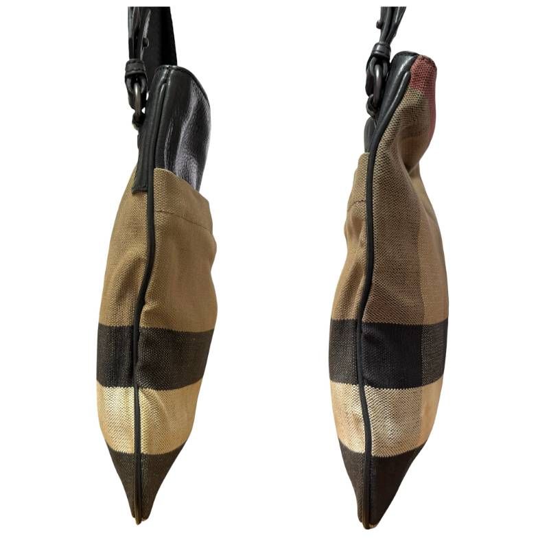 希少☆BURBERRY バーバリー☆ショルダーバッグ クロスボディ 斜め掛け 