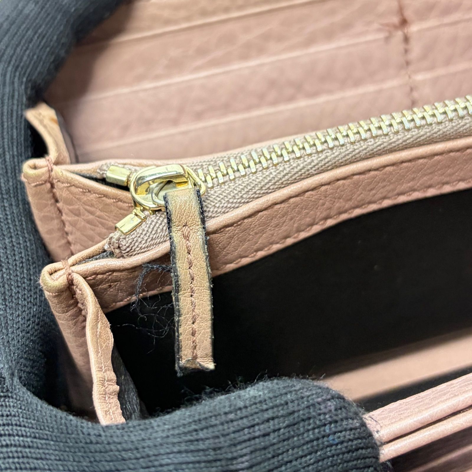 4882 GUCCI グッチ 長財布 ソーホー ラウンドファスナー レザー ピンク