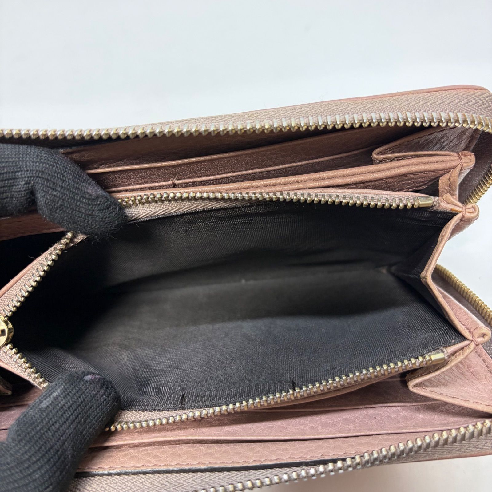 4882 GUCCI グッチ 長財布 ソーホー ラウンドファスナー レザー ピンク