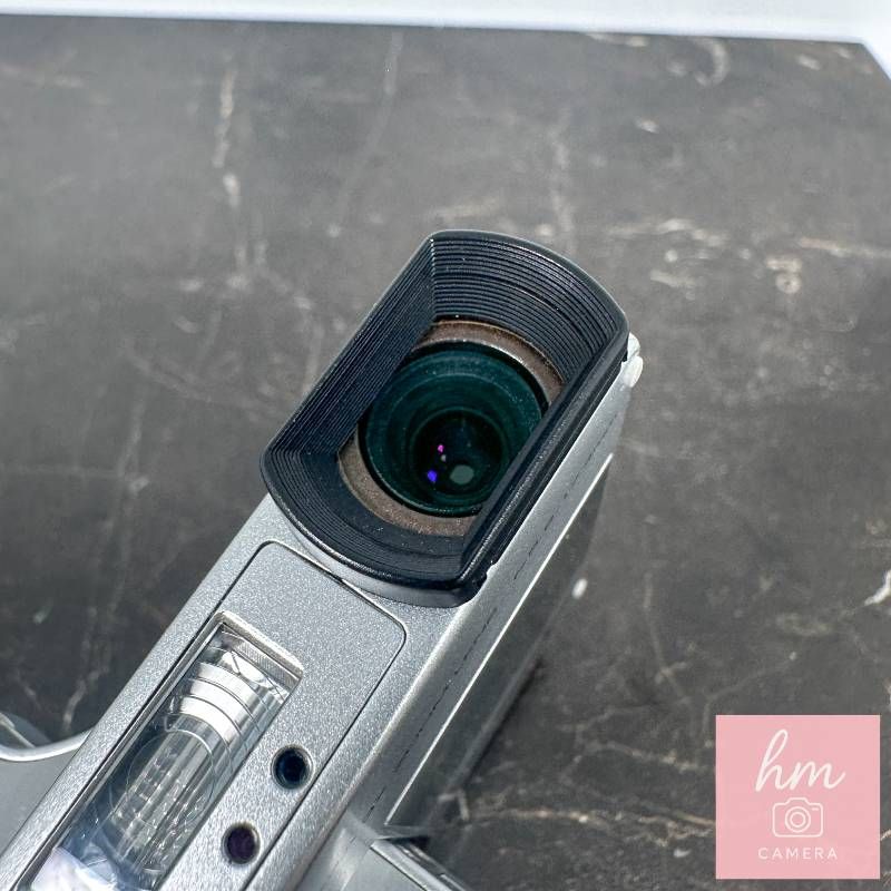 美品】Kyocera Finecam SL400R シルバー 400万画素 光学3倍ズーム 回転