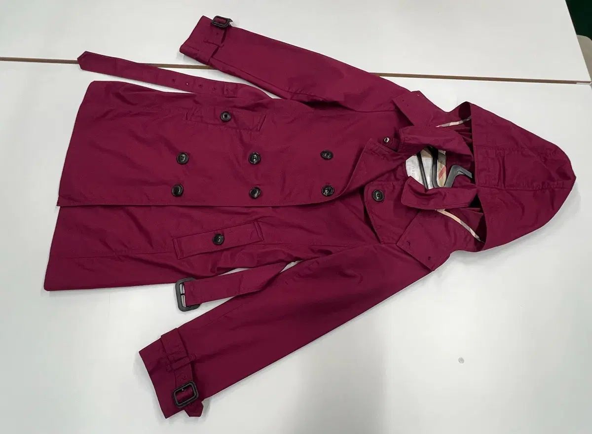 BURBERRY 10Y (140) WHO トレンチ ジャケット キッズ