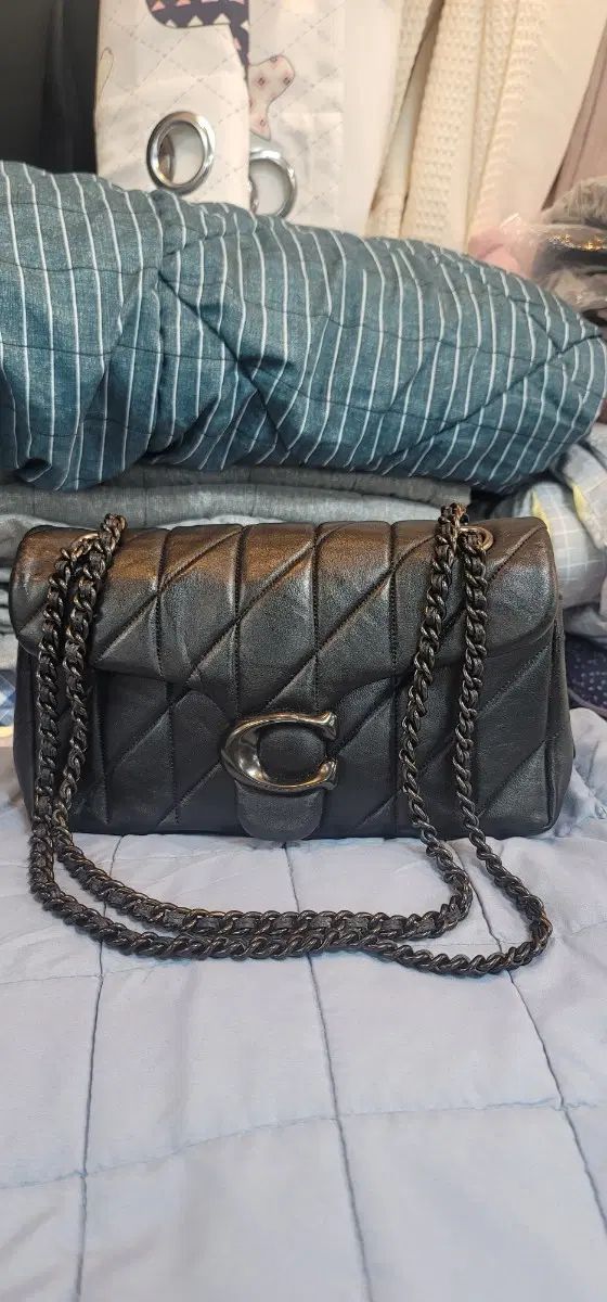 COACH キルティング ショルダーバッグ 黒