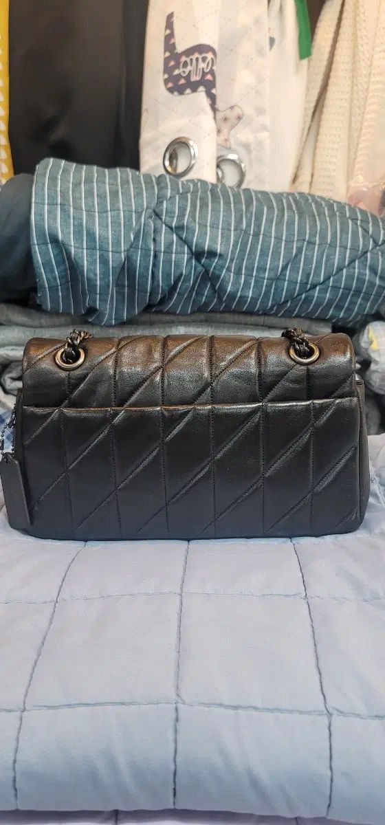 COACH キルティング ショルダーバッグ 黒
