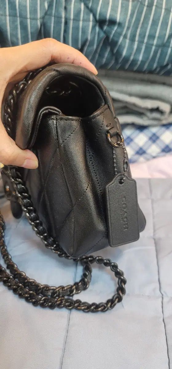COACH キルティング ショルダーバッグ 黒