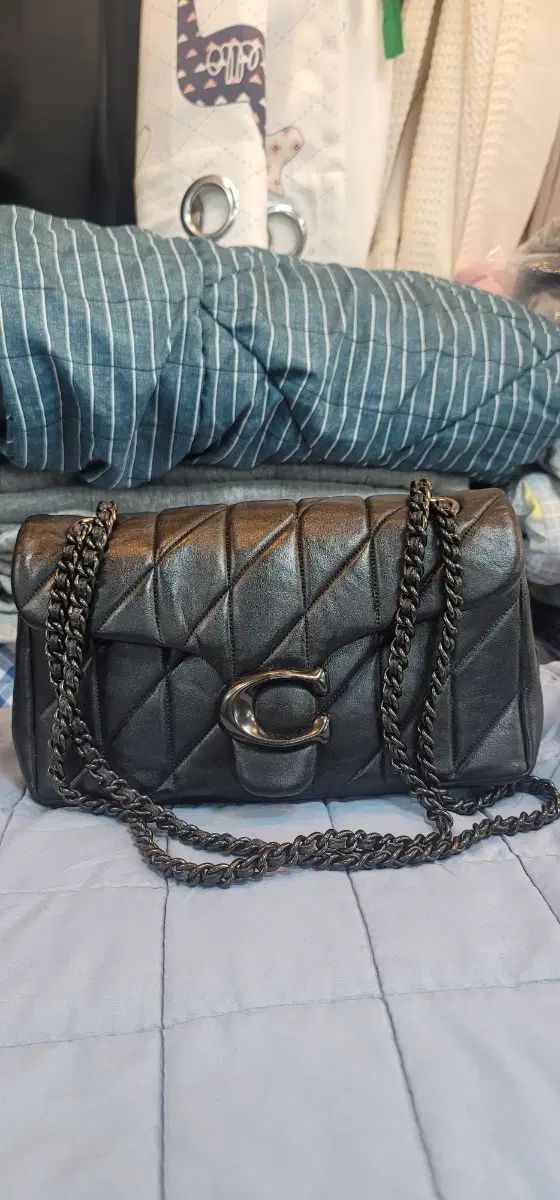 COACH キルティング ショルダーバッグ 黒