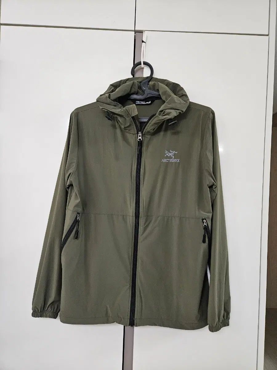 ARC'TERYX アークテリクス メンズ ウィンドブレーカー L 25,457円