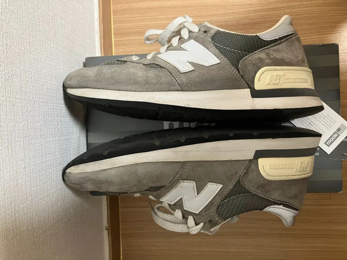 ニューバランス 990v1 グレー