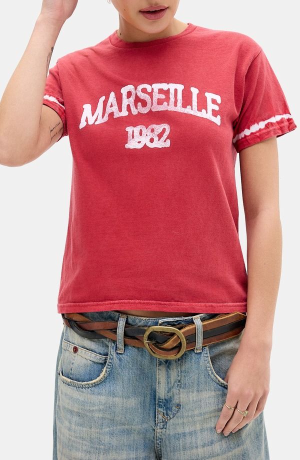 アーバンアウトフィッターズ レディース トップス シャツ コットン グラフィック BDG Urban Outfitters Marseille Relaxed Cotton Graphic TShir