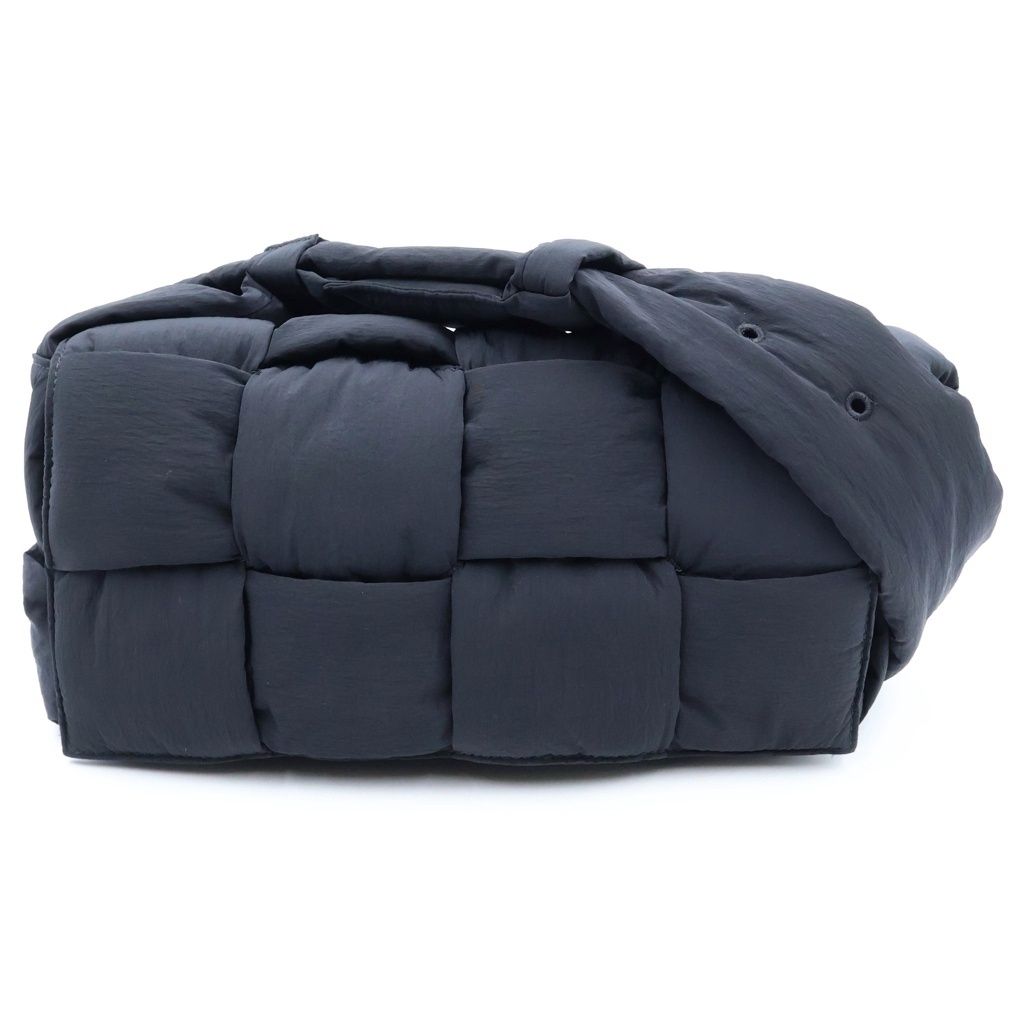 BOTTEGA VENETA (ボッテガヴェネタ) パデッドテック カセット ショルダーバッグ ブラック ナイロン 749880 62,255円