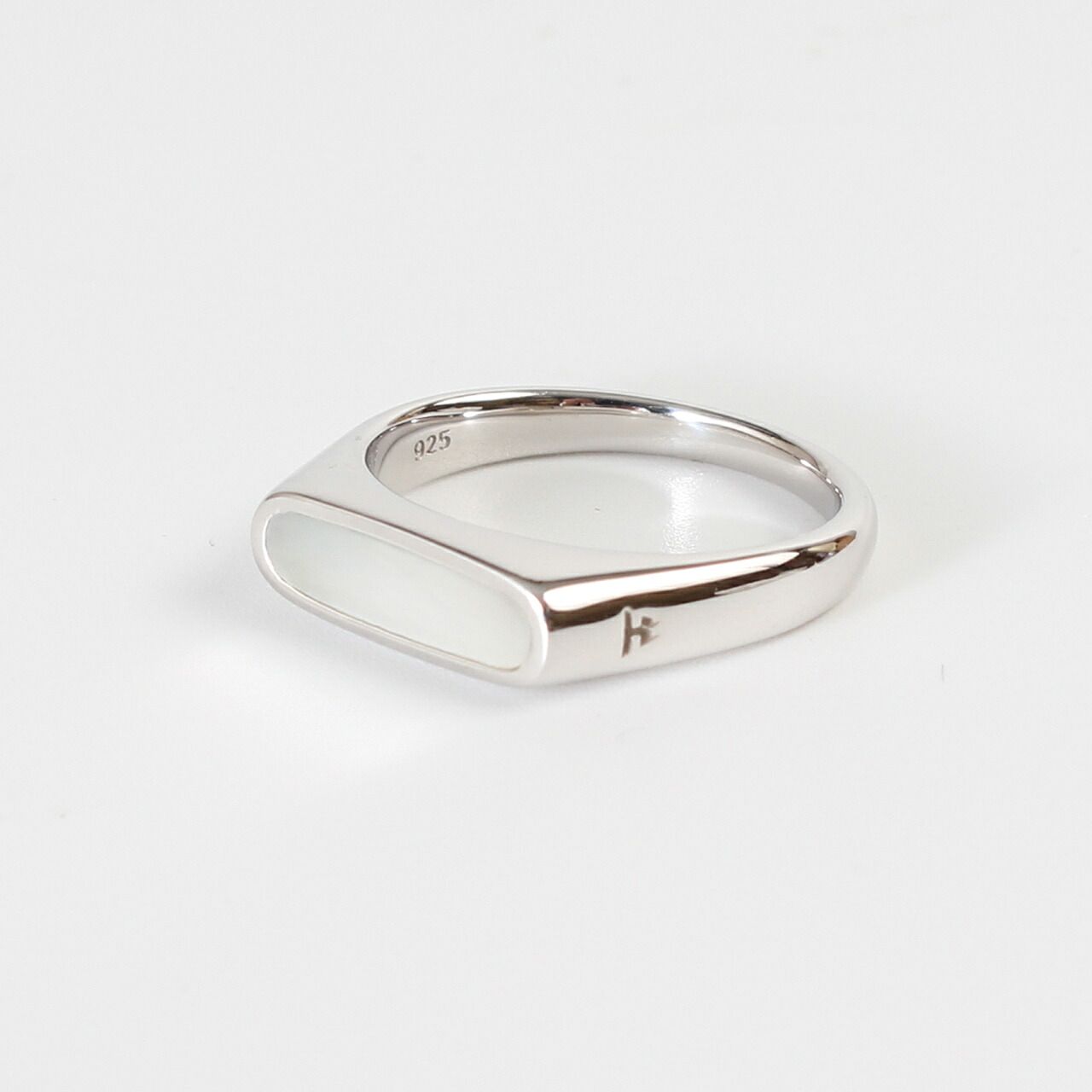 トムウッド TOM WOOD リング 指輪 MARIO RING WHITE MOP [マリオ・リング・ホワイト・マザーオブパール] レディース メンズ 100656 S925/MOP