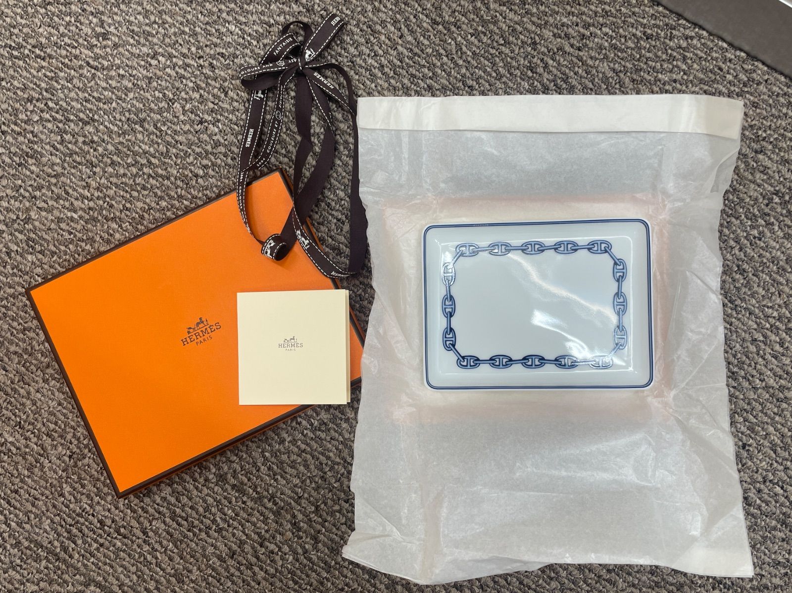 【未使用】HERMES エルメス シェーヌダンクル　スクエアプレート　皿　管理番号SC900