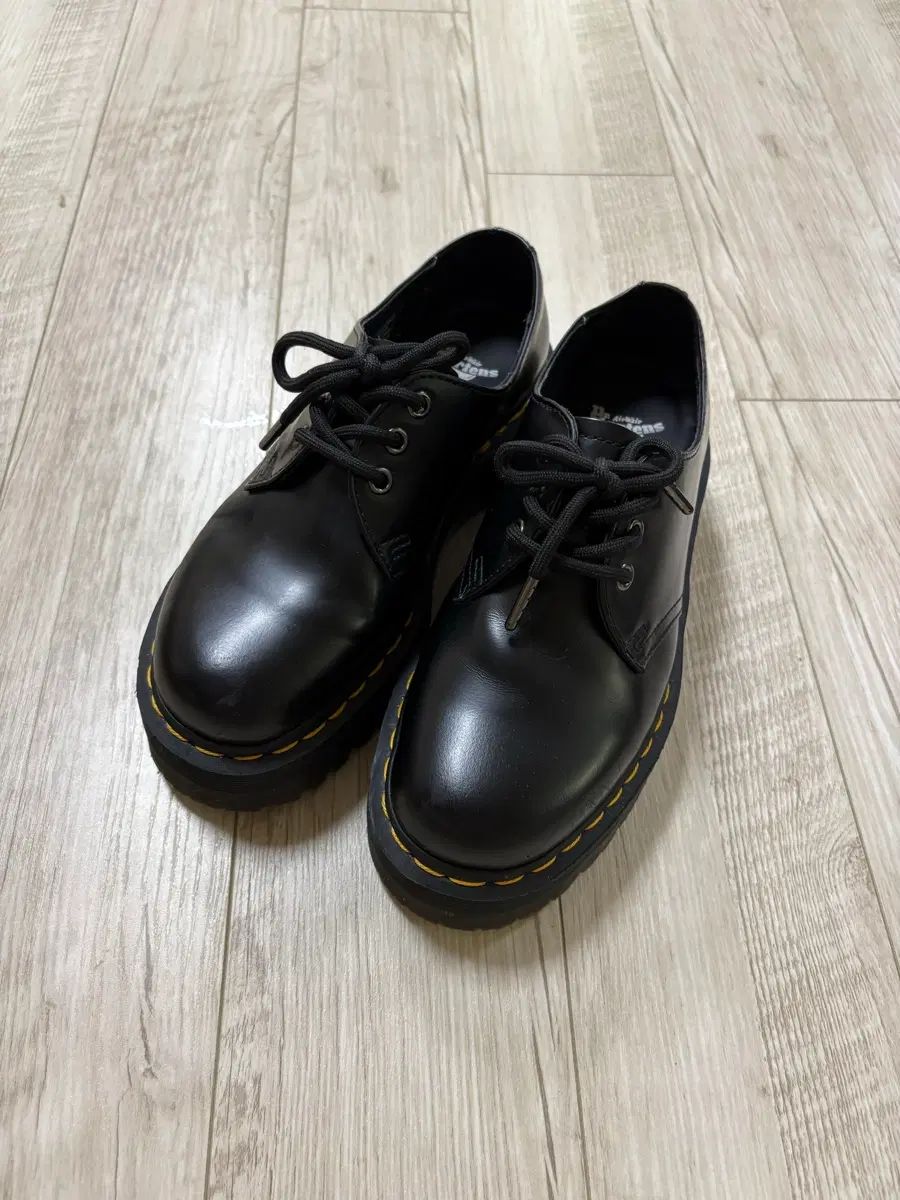 DR. MARTENS ドクターマーチン 1461 3ホール クアッド 240