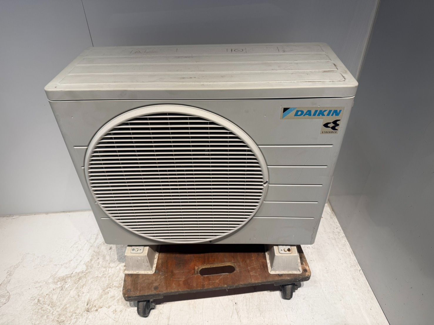 513　DAIKIN　2018年製　6～8畳用　分解洗浄済み 513 DAIKIN 2018年製 6～8畳用 分解洗浄済み - メルカリ