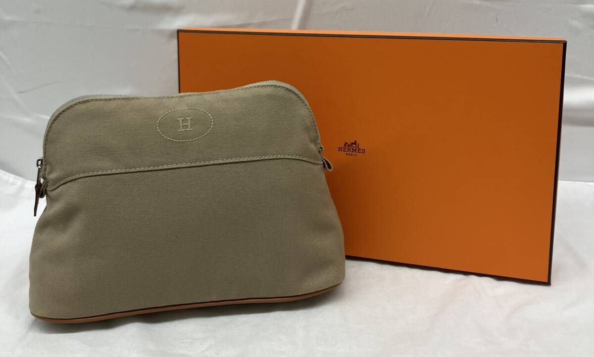 HERMES エルメス　ボリードポーチ　マルチポーチ　マルチケース　小物入れ　キャンバス　ロゴ刺繍　箱付き　ベージュ 10,200円