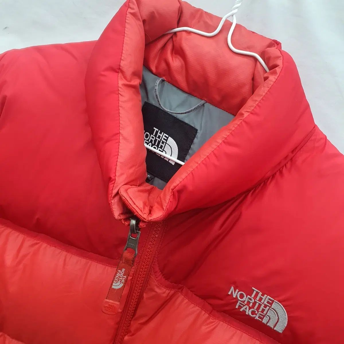 THE NORTH FACE ザノースフェイス 700フィルパワー ダウン レッド 100 