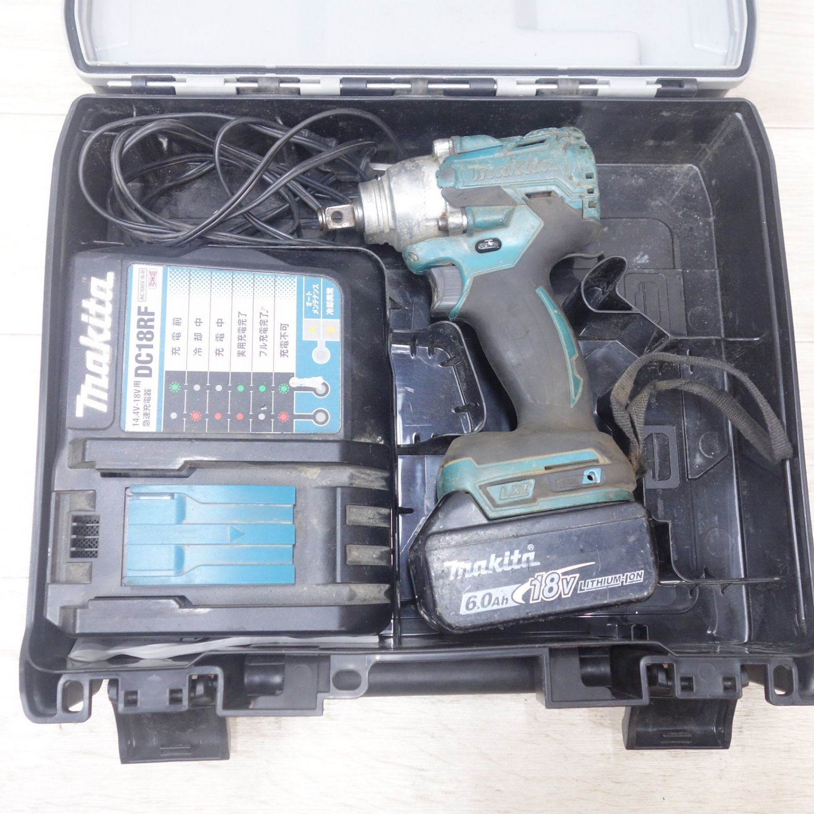 [送料無料] ◆マキタ 充電式 インパクトレンチ TW285D 18V バッテリー 充電器付き BL1860B DC18RF 電動 工具◆