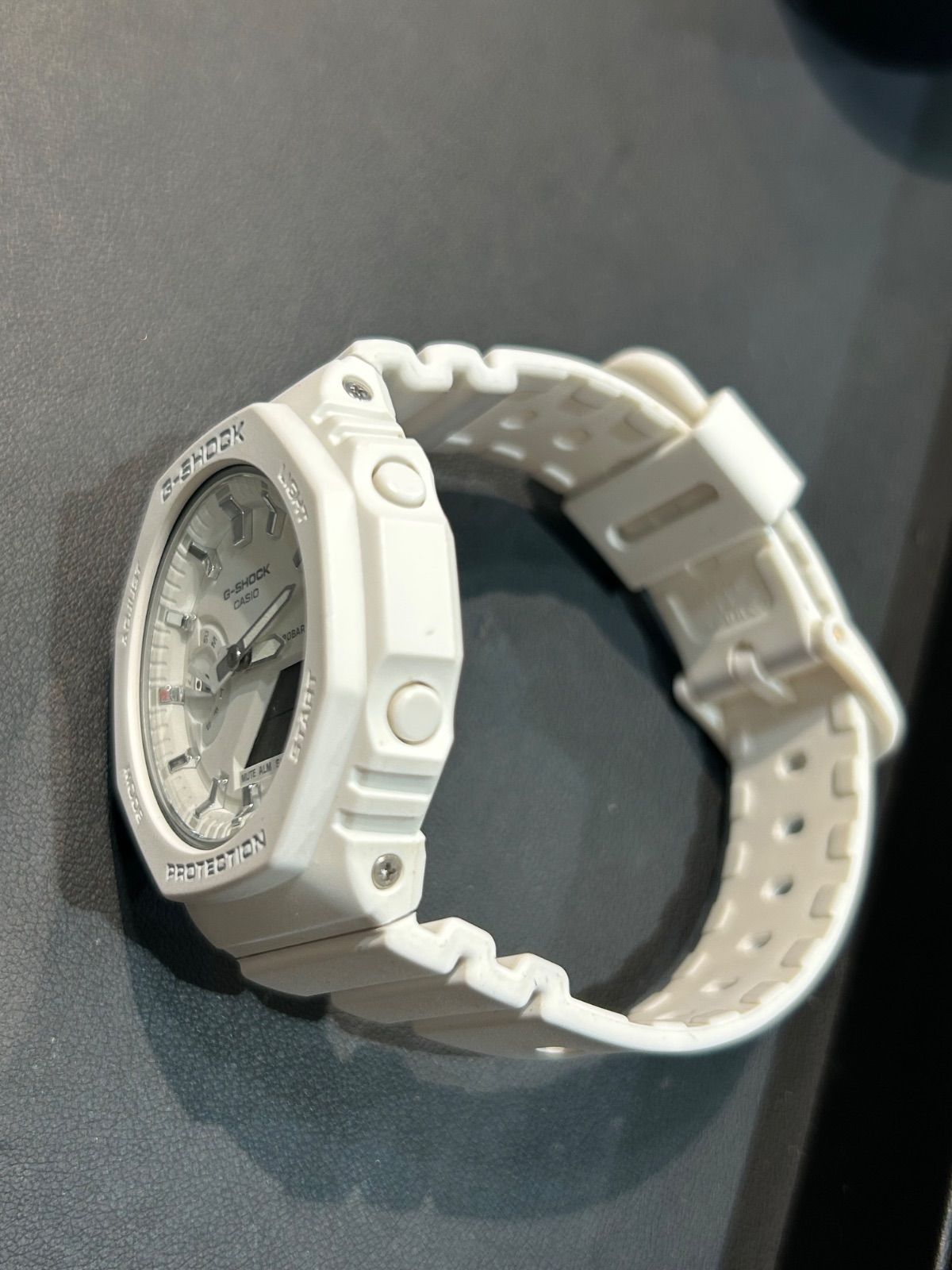 美品】G-SHOCK GMA-S2100-7AJF ホワイト カシオーク 箱付き(管理番号
