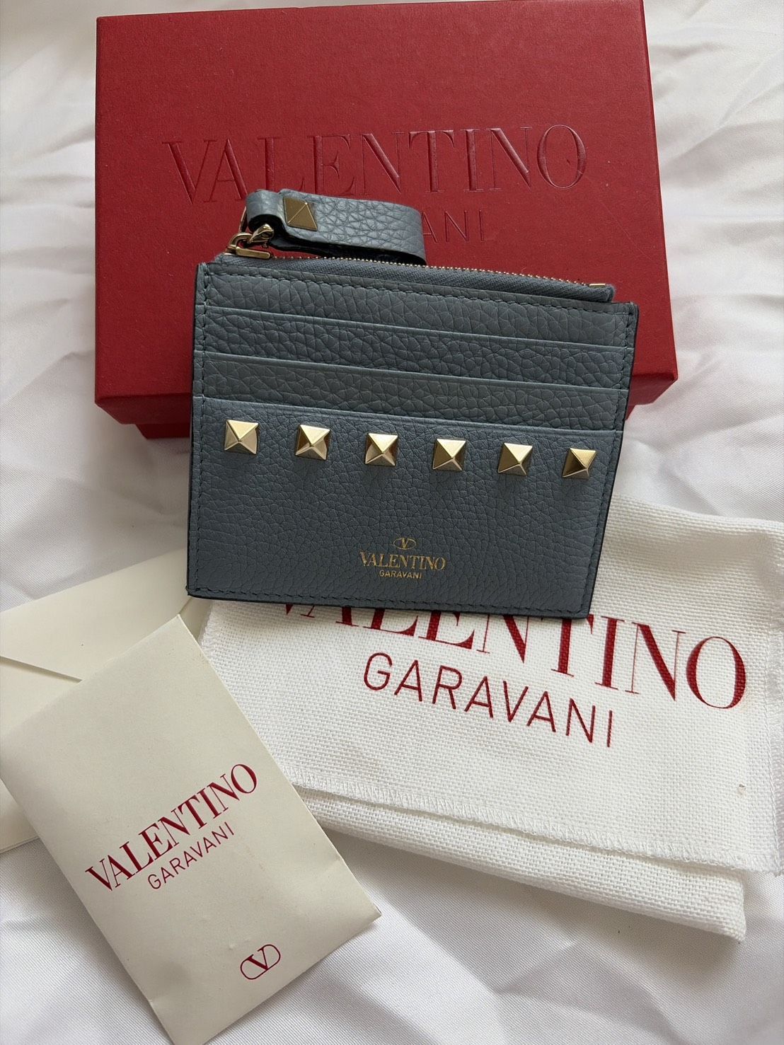 新品☆VALENTINO ロックスタッズ カードホルダー