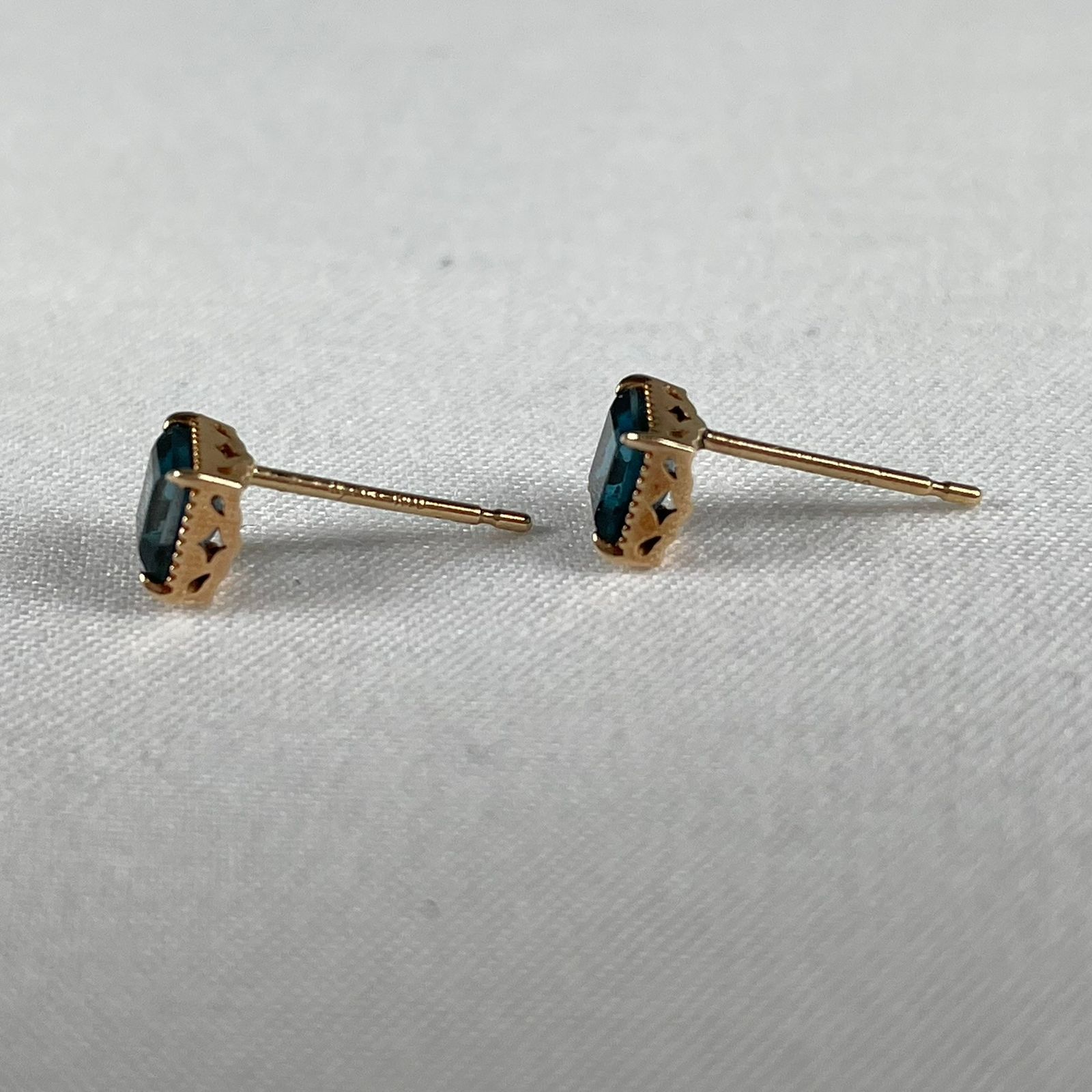 agete アガット ブルートパーズピアス K10 総重量約0.75g - メルカリ