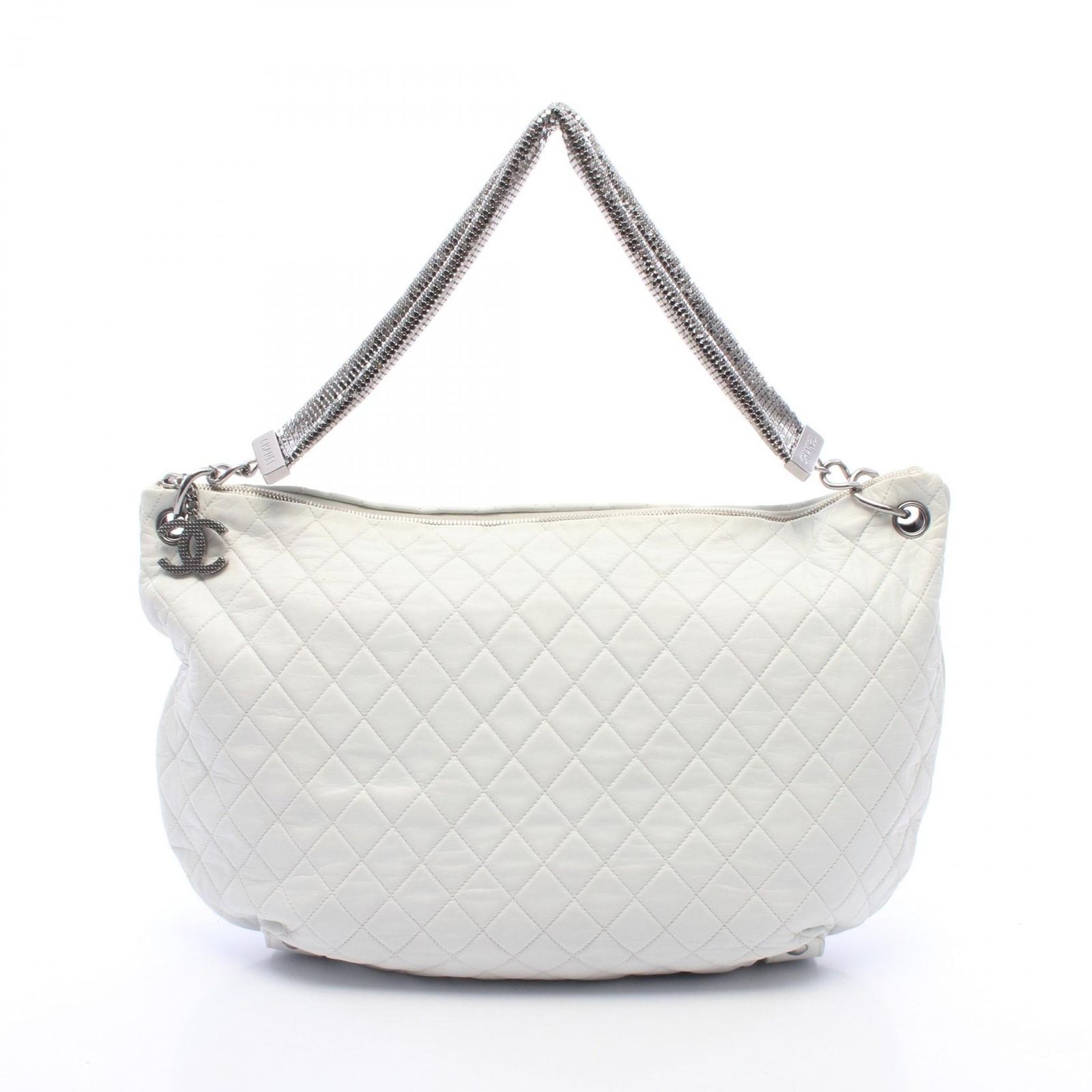 シャネル CHANEL ショルダーバッグ マトラッセ オフホワイト ラムスキン（羊革） マトラッセ ショルダーバッグ レディース Used B
