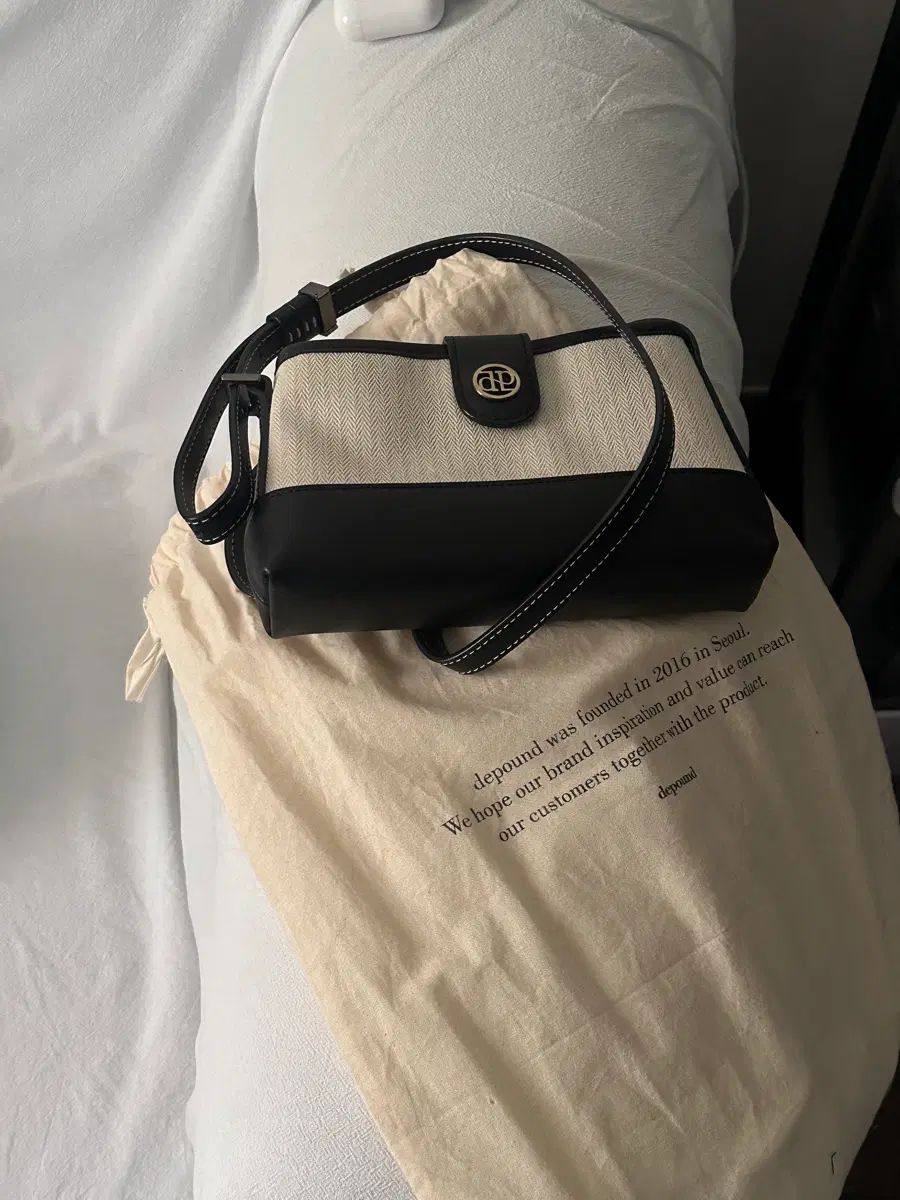 ディパウンド クロスバック town bag mini cross