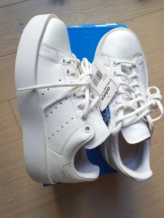(新品) adidas スタンスミス ボールド W 白 220_ユニセックス adidas スニーカー 225 230mm 6,919円