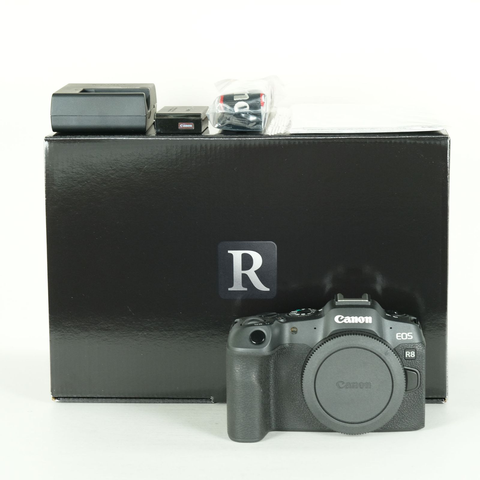 [美品 | シャッター数9,715回] Canon EOS R8 [ボディ] | Canon RFマウント