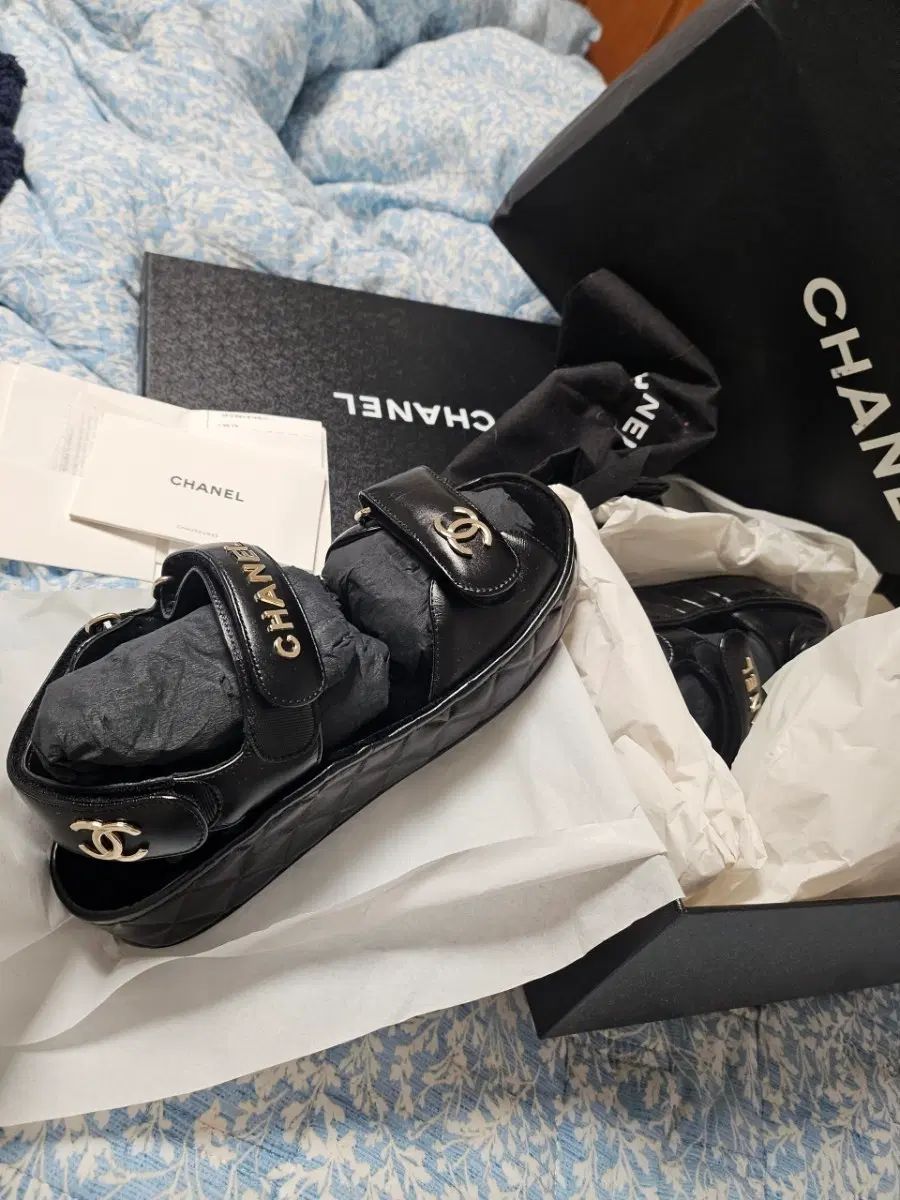 CHANEL シャネル 新品 205,430円